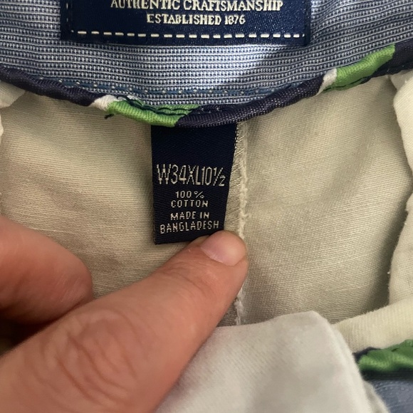 Bass Cream Flat Front Shorts with Classic Elegance - Picture 3 of 4